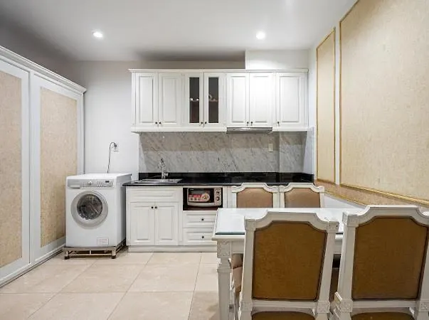 345 Apartment